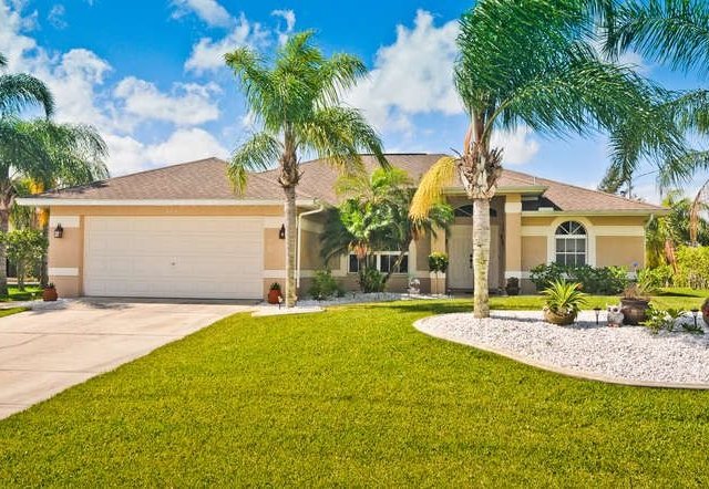 Villa Tropical Breeze,Cape Coral Pool Waterfront